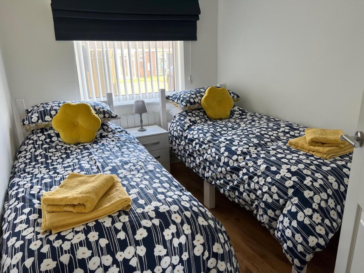 Gone To The Beach Flat 1 Хънстантън Екстериор снимка